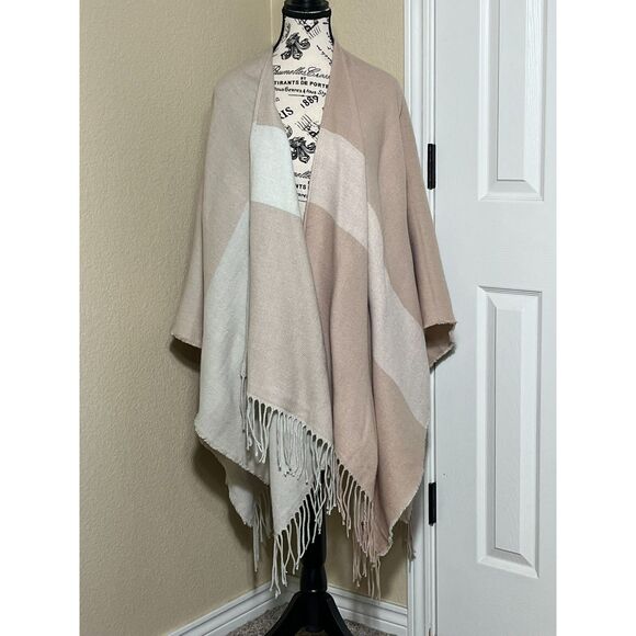 Soia & Kyo Blush Pink Colorblock Shawl Wrap Sweater One Size Poncho Scarf - Picture 1 of 5